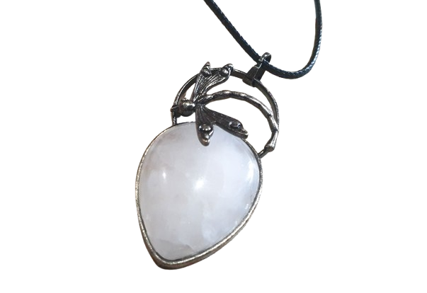 Colgante de Cuarzo blanco con libélula 2