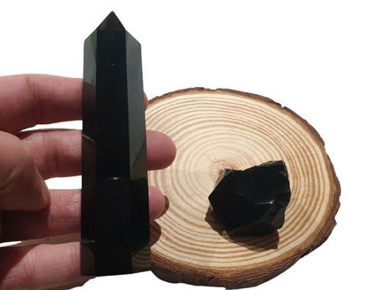 Lote Obelisco de Obsidiana y Obsidiana en Bruto