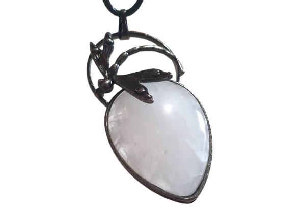 Colgante de Cuarzo blanco con libélula 4