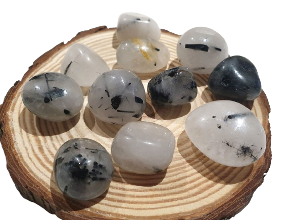 Cuarzo rutilado con turmalina pulido cuatro