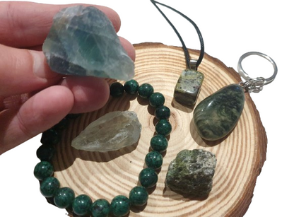 Lote Jade Verde, Fluorita, Serpentina y Cuarzo Prasio 2