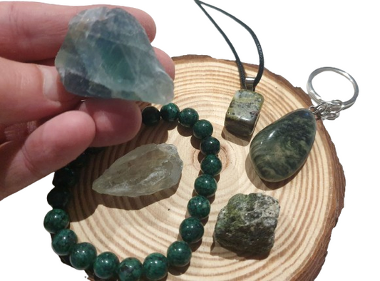 Lote Jade Verde, Fluorita, Serpentina y Cuarzo Prasio 2