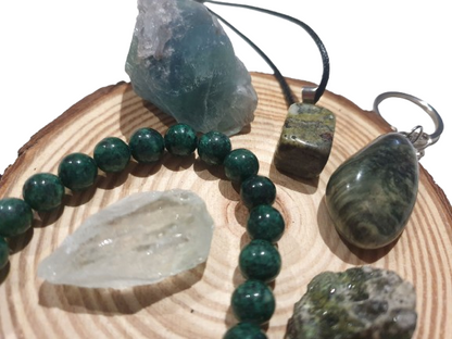 Lote Jade Verde, Fluorita, Serpentina y Cuarzo Prasio 3