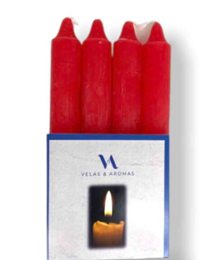 velas de candelabro rojas